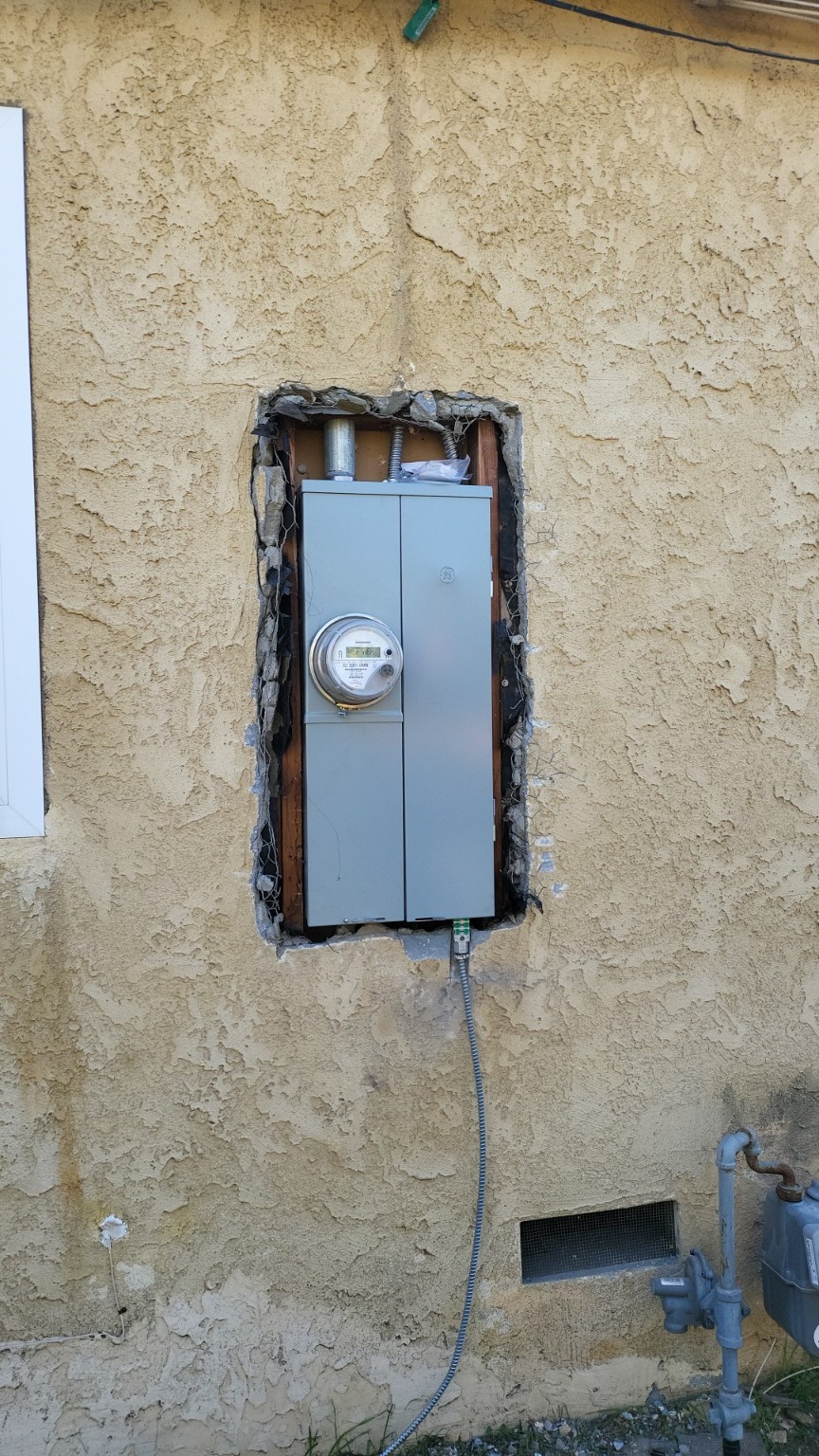 SIMTECH Exterior Electrical Disconnect